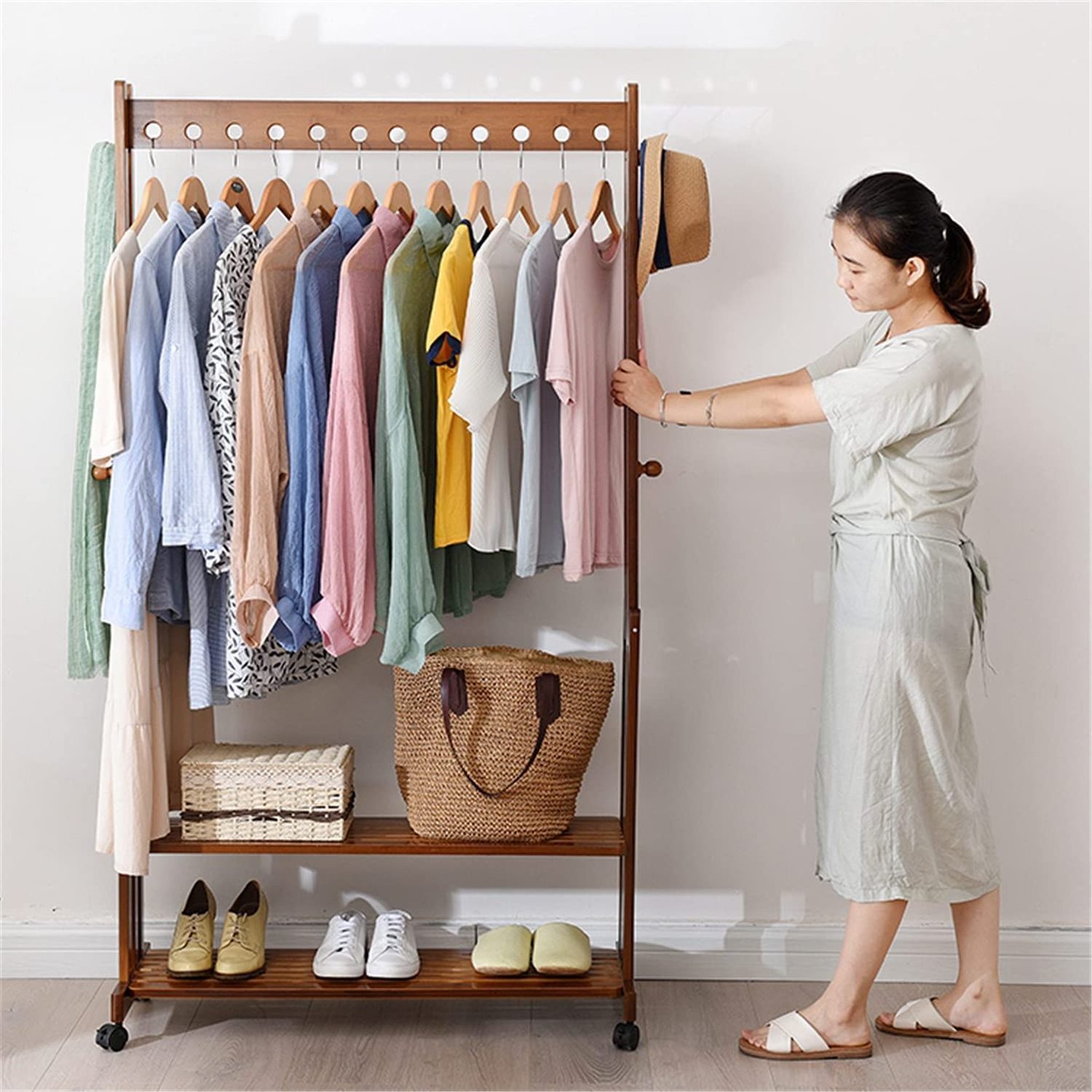 New Arrival Wooden Clothing Organizer Hat Tree Wardrobe Storage Shelves Bamboo Garment Rolling Coat Rack With Wheels