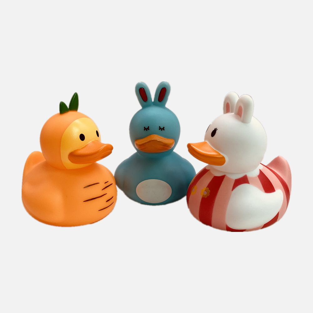 Custom Rubber Duck, promotional rubber duck with custom logo imprint, plastic floating baby bath duck toy Valentine's Day duck