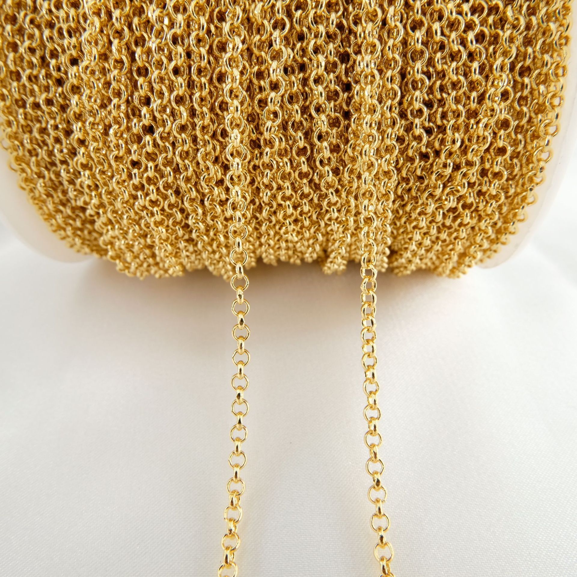 Gold covered chain 18k is filled with thick gold, colorfast, water-resistant and sweat resistant gold chain for women