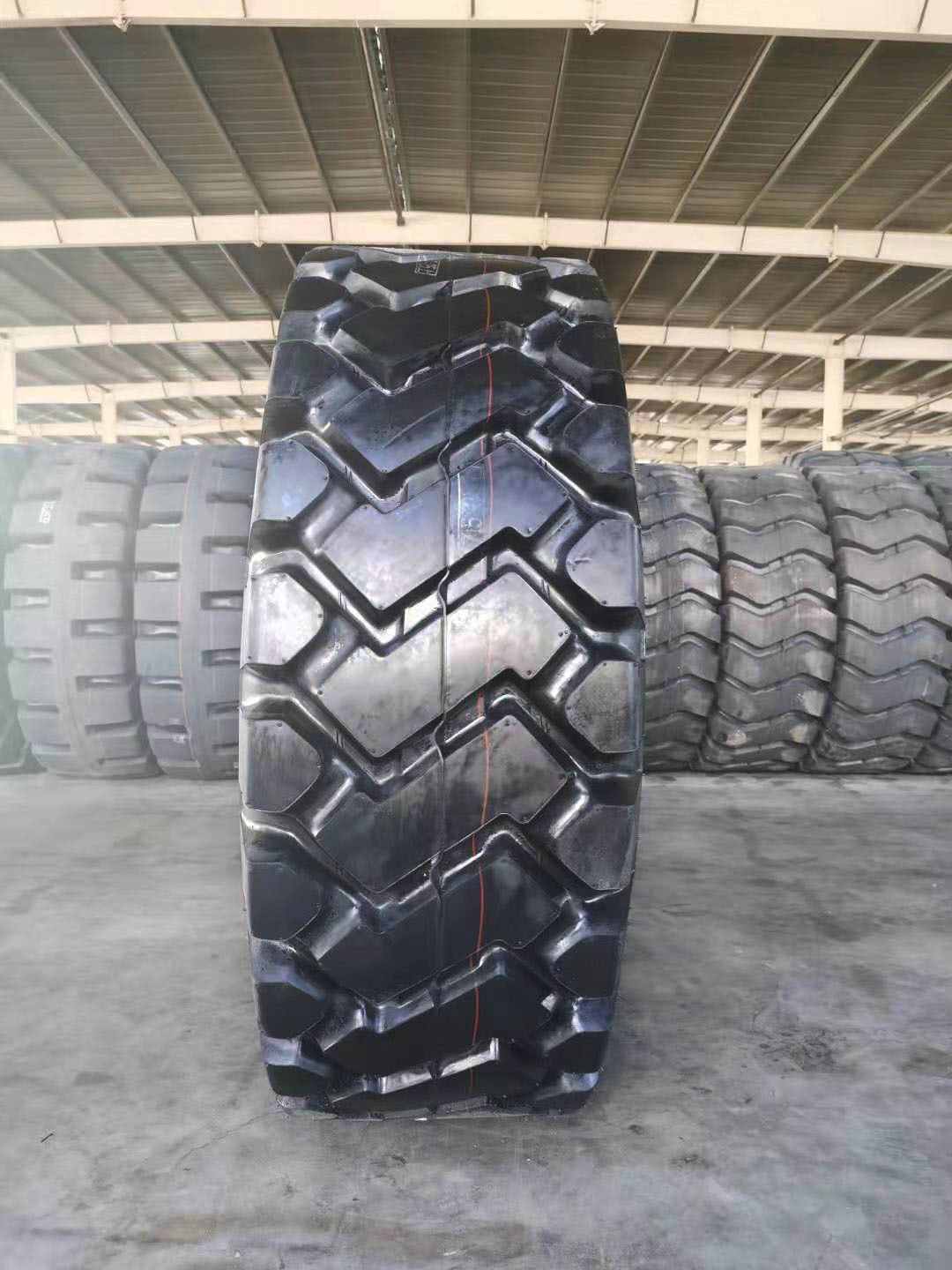 chinese truck tires brands pneumatic tire 17.5-25 23.5-25 26.5-25 otr wheels