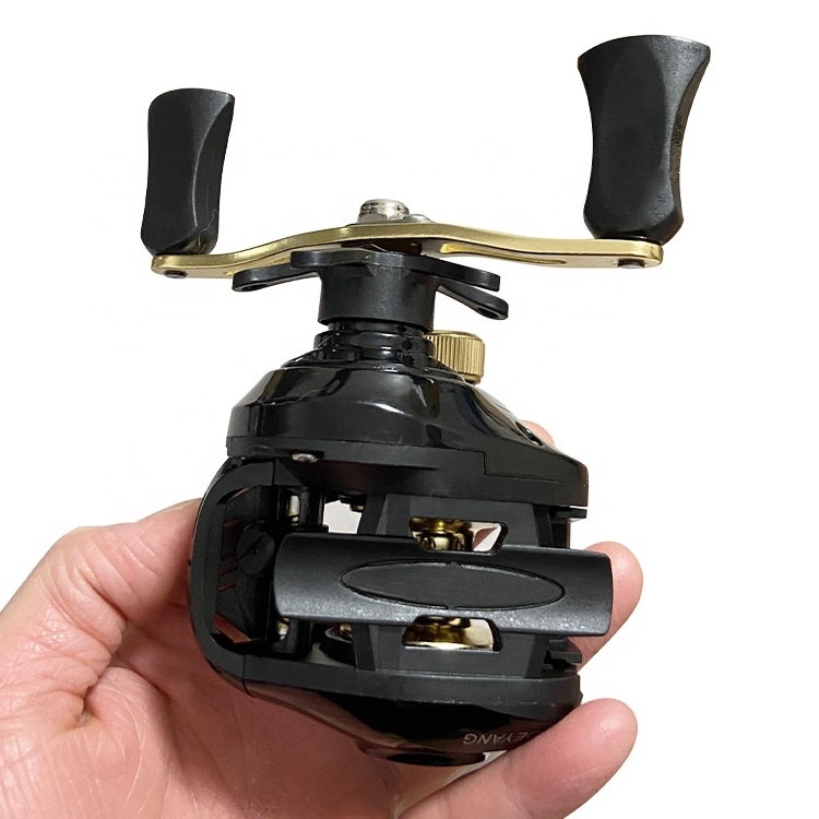 Hot customized Wheel Baitcasting Reel 2000 baitcast casting 5KG Drag Fresh Carp Reel Fishing Saltwater Sea Fishing Reel