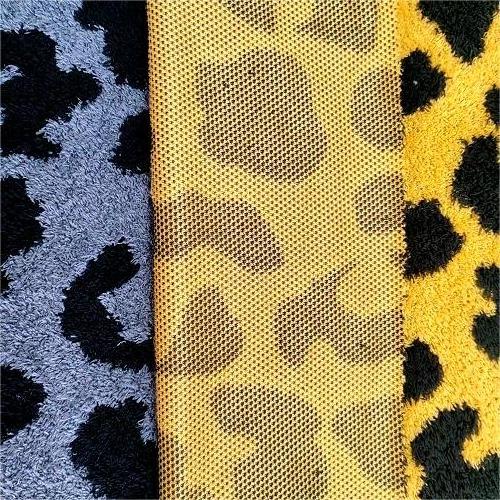 Factory supply thick animal leopard print fleece fabric knitting lamb wool sherpa fabric for pajamas