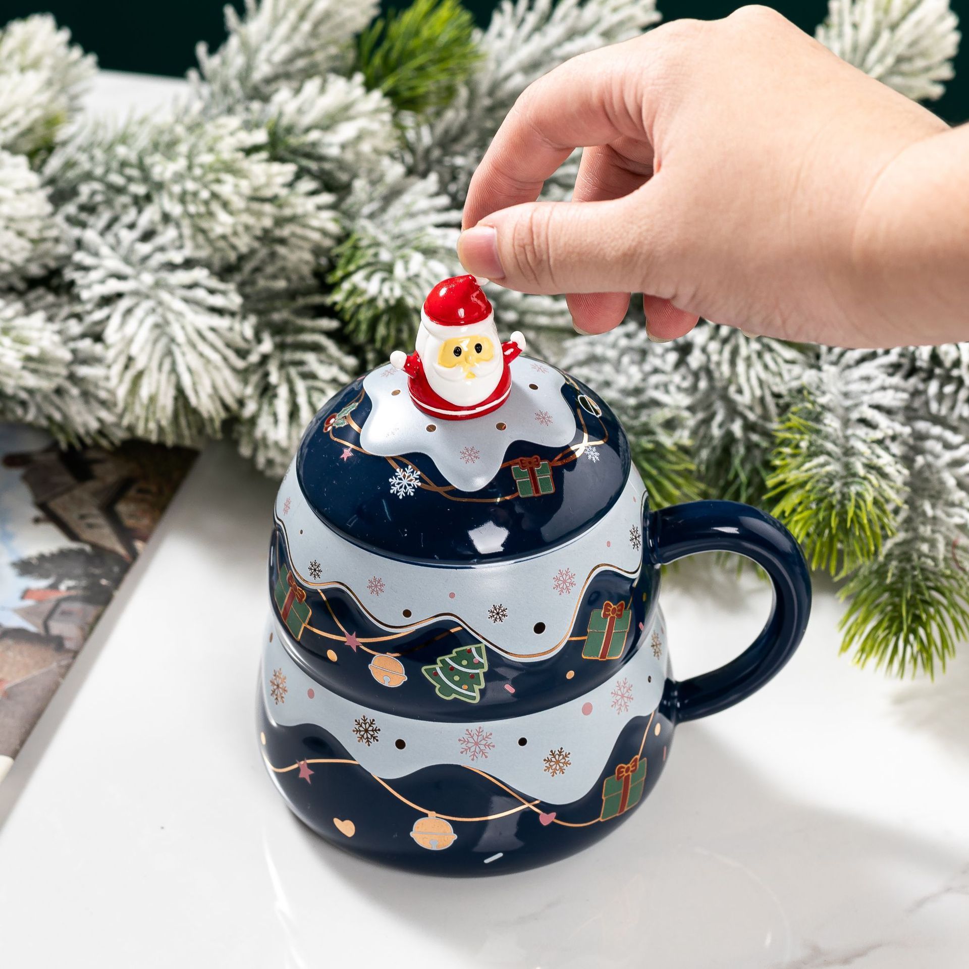 Hot Sale 17oz Ins Home Office Creative Cartoon 3d Santa Claus Ceramic Christmas Tree Market Campfire Coffee Tea Cup Mug