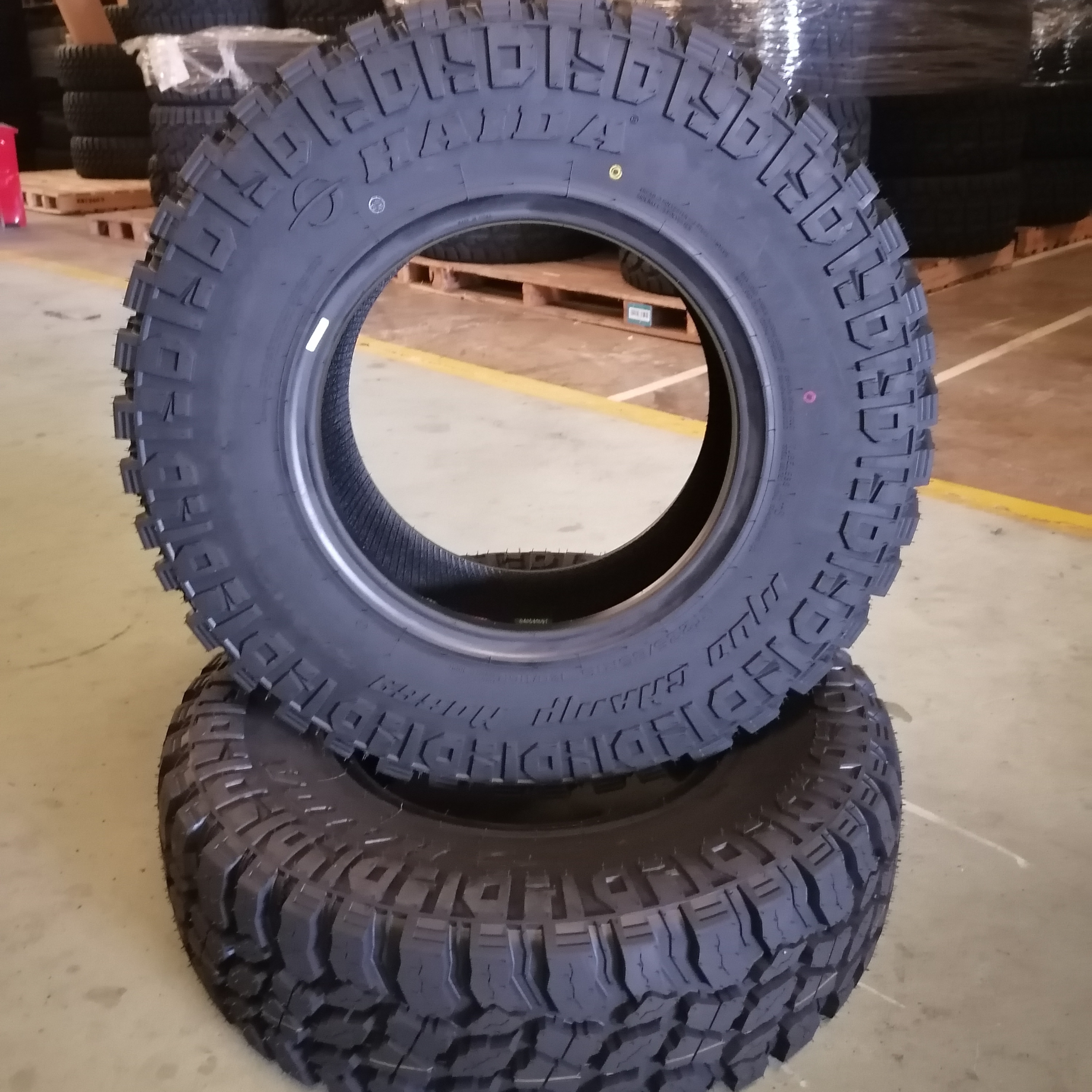 mud tire LT265/75R16 LT285/75R16 LT305/70R16 off the road PCR tire all terrain whole road XT AT RT tyre