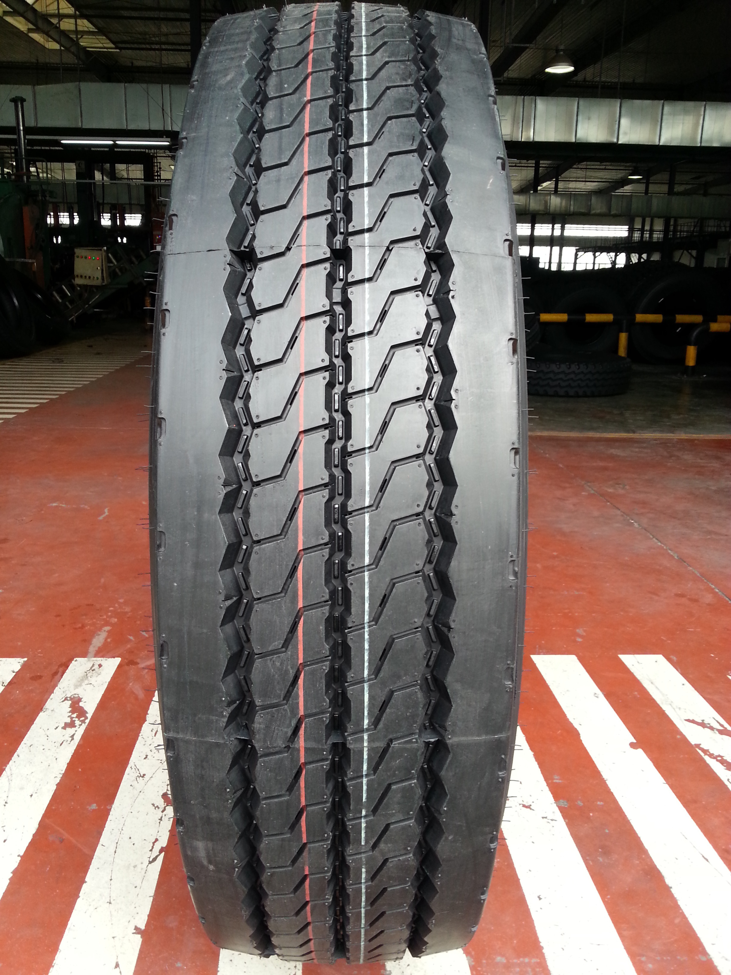 22 ply rating new design truck tire 315/80R22.5 all steel radial tire from China