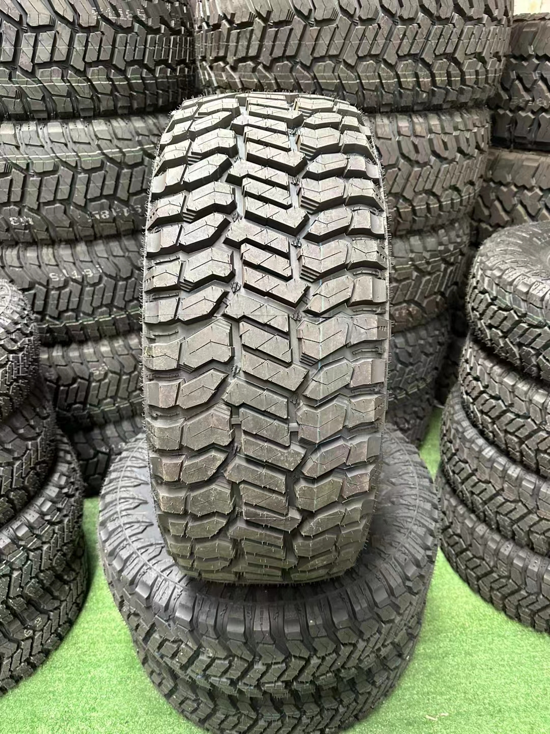 SUV Car tire All Terrain mud off road tire AT/MT 285/75R16 truck tire