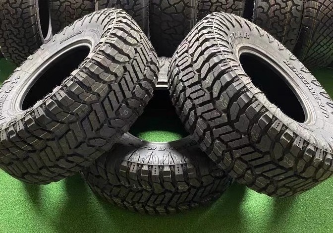 SUV Car tire All Terrain mud off road tire AT/MT 285/75R16 truck tire