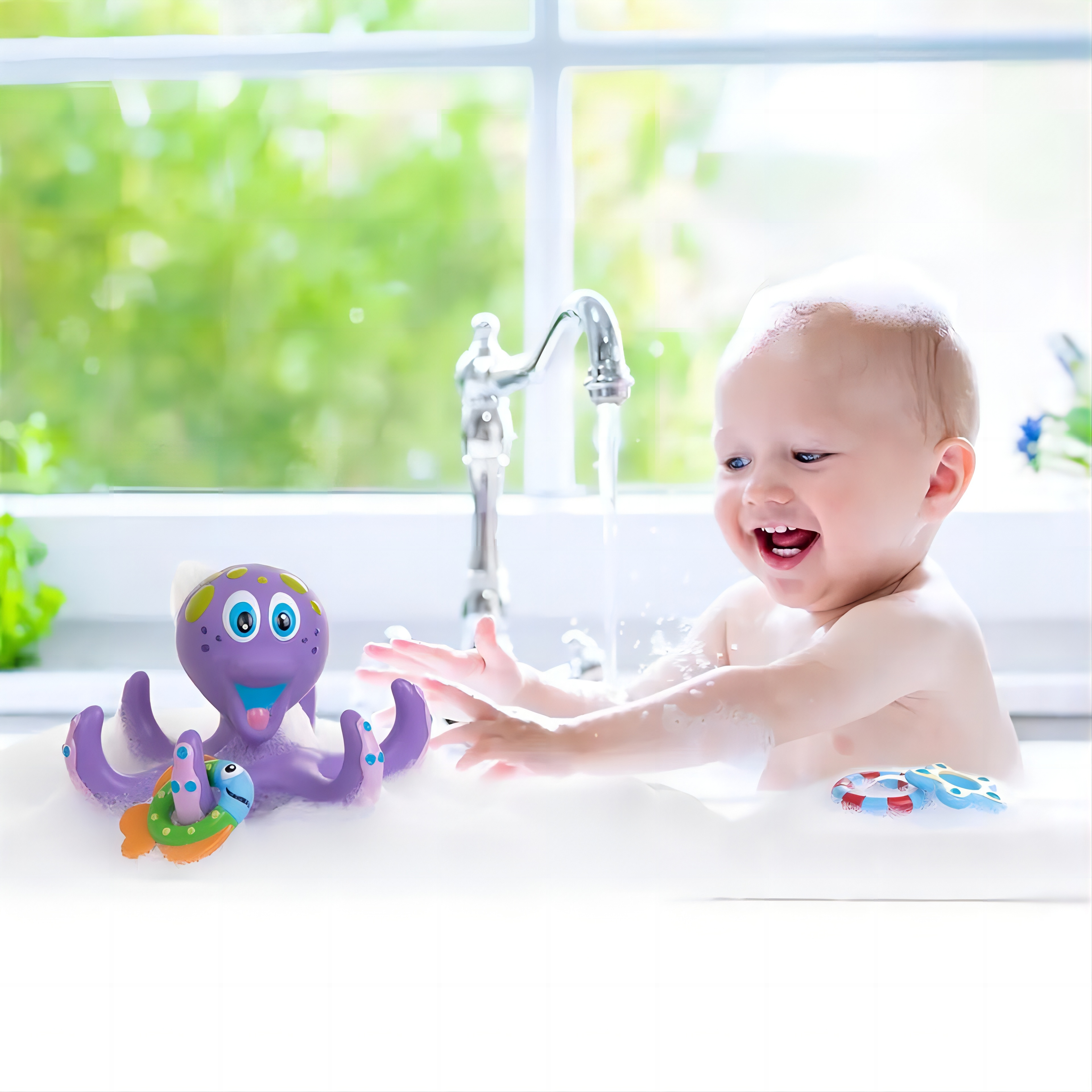 Wholesale Hot Sell Small Kid Toddler Rubber Octopus Animal Tub Bathing Shower Toys Hoopla Rings Floating Baby Bath Toys