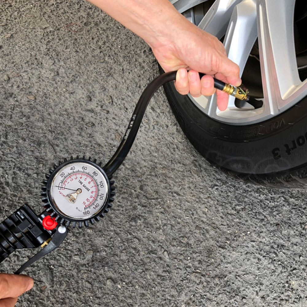 Portable Car Air Tire Inflator Gun With Preset Dial Pressure Gauge Release Valve Filling Accurate Diaphragm Gauge Chucks