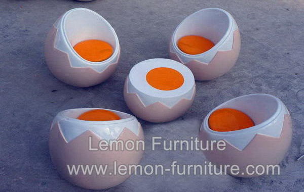 Modern creative design eggshell fiberglass egg chair with egg table