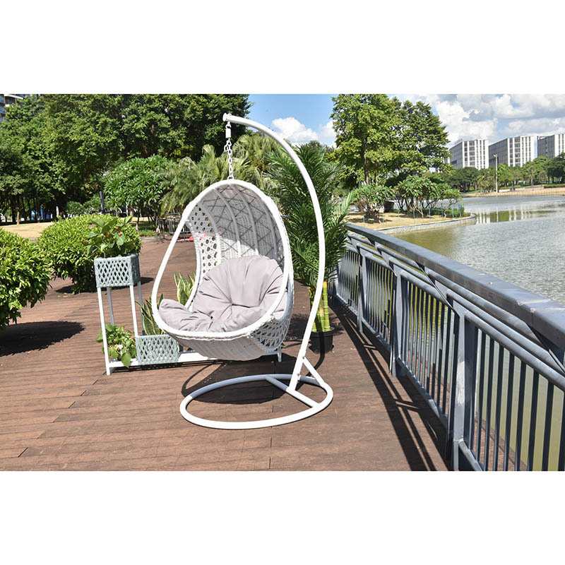 Wholesale Hot Style Outdoor Indoor Wicker Hanging Egg Chair White Rattan Swing Lounge Chair