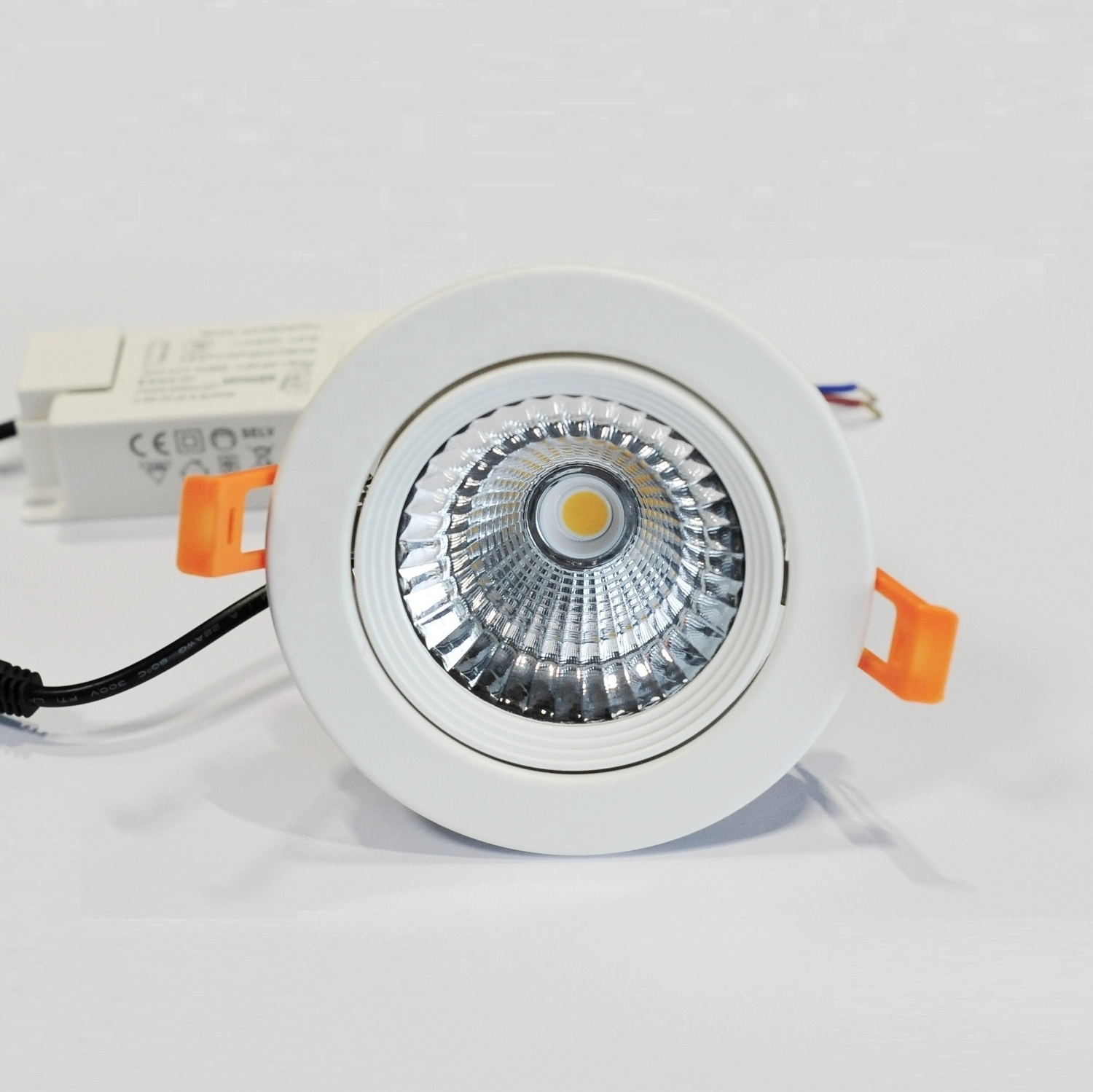 Good Light Transmittance Adjustable 10W 15W Recessed Spot LED Ceiling Spotlight Round Indoor Downlight