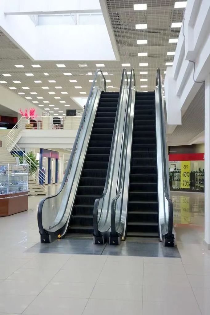 Factory direct selling high quality automatic pedestrian elevator / escalator sidewalk escalator