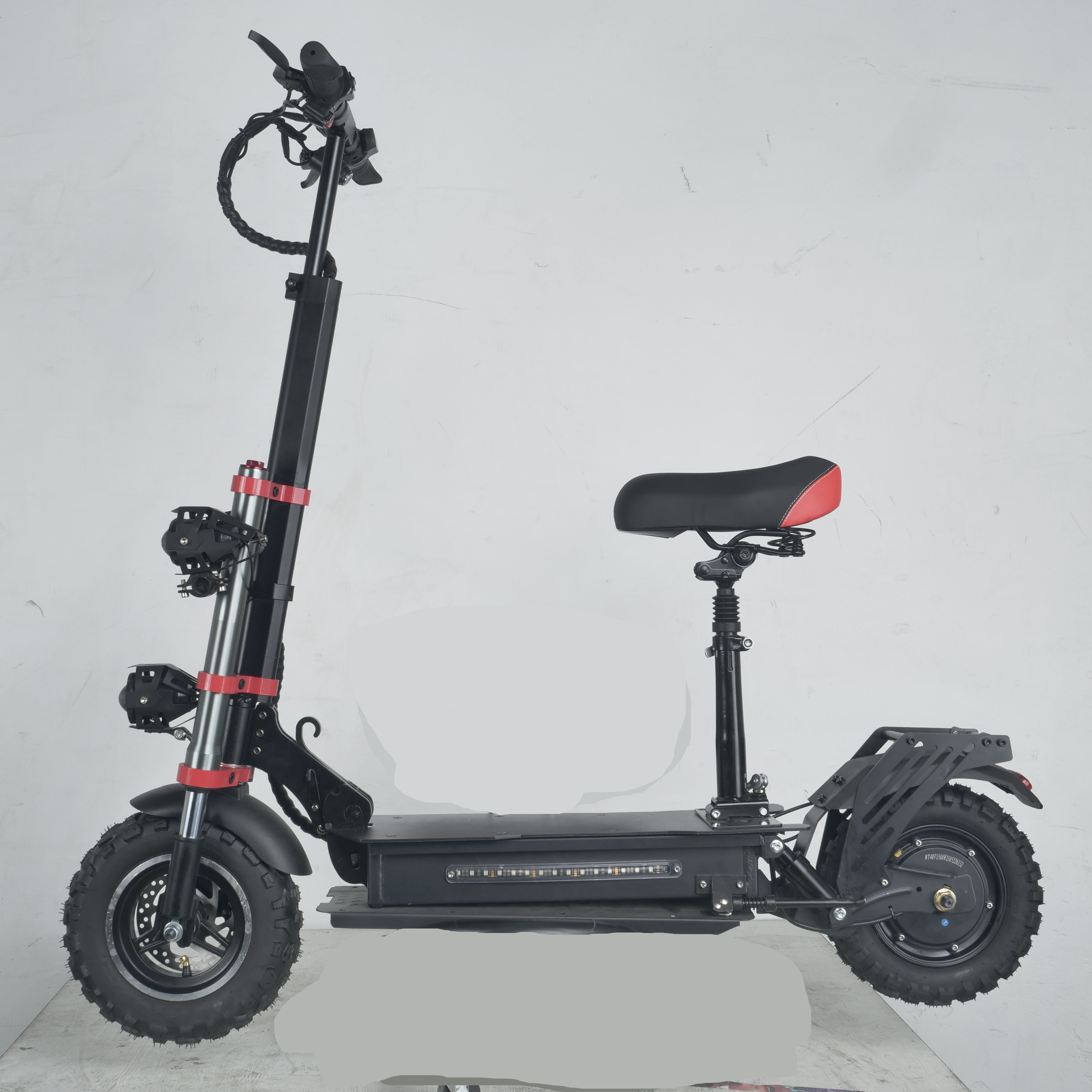 High Speed Powerful Adult 5600W Foldable Adult Electric Kick Scooter 100Km/H Climbing 40 Degree