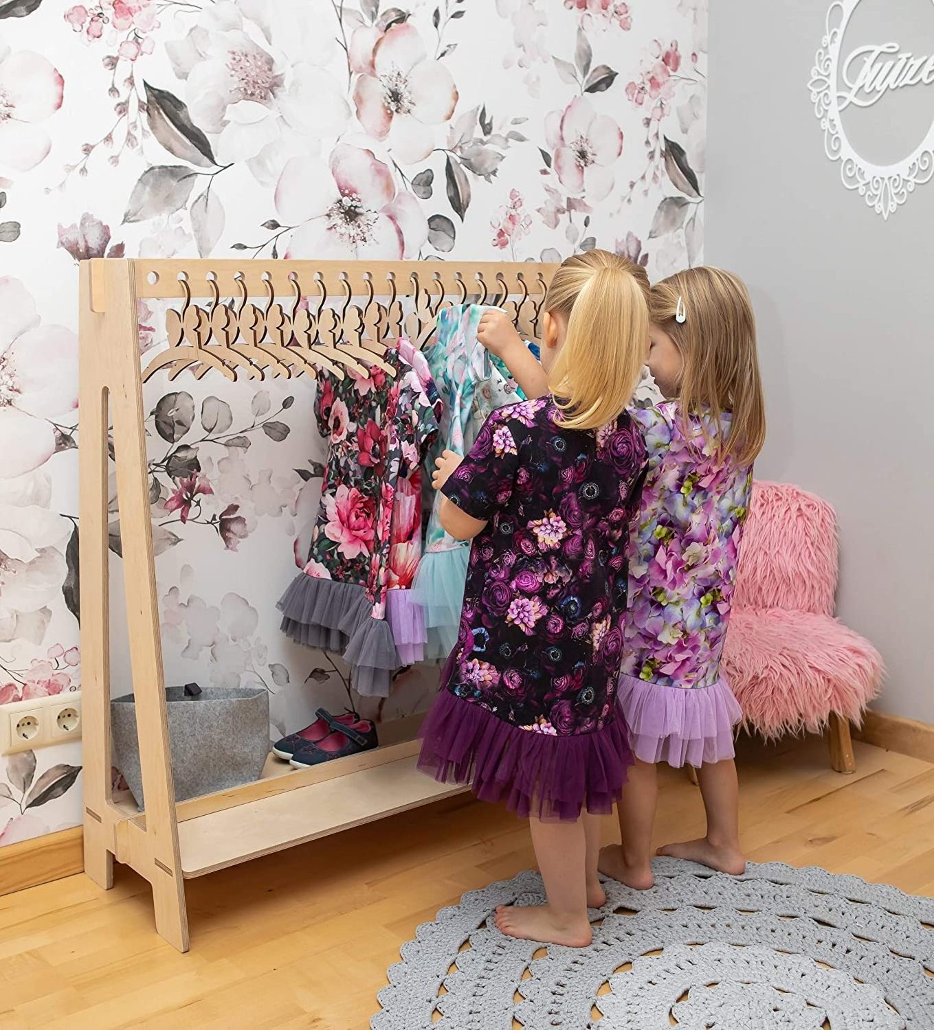 Kids dress up clothes hanger Timber Clothing rack Kids clothes storage A frame rack Bedroom storage Clothes hanger wood clothing