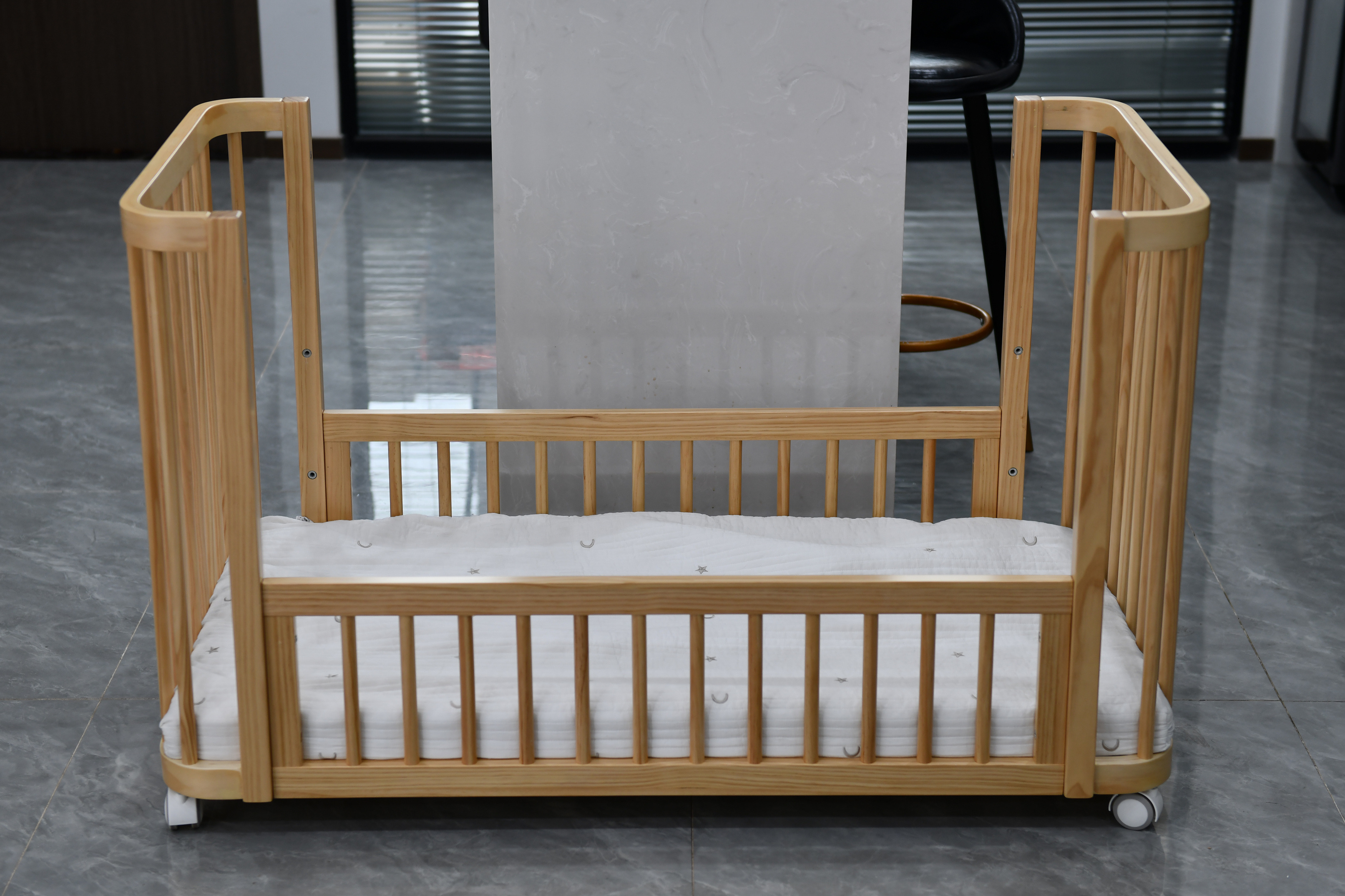 Wood baby cot three conversion size cot new trend new design cot