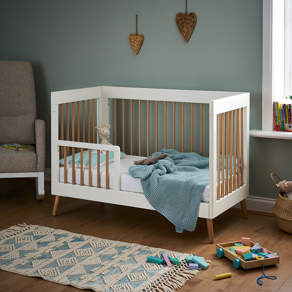 Multifunction solid wood baby cribs baby bed for sale