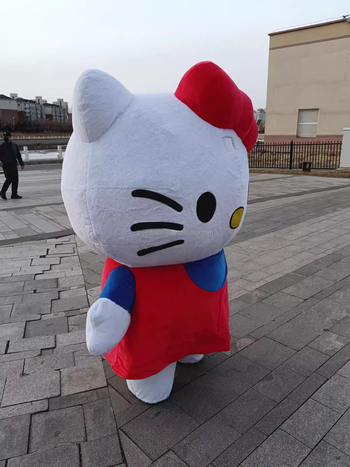 Hot sale parade moving inflatable Hello Kitty Cat mascot costume cartoon character kitty cat mascot suit for sale