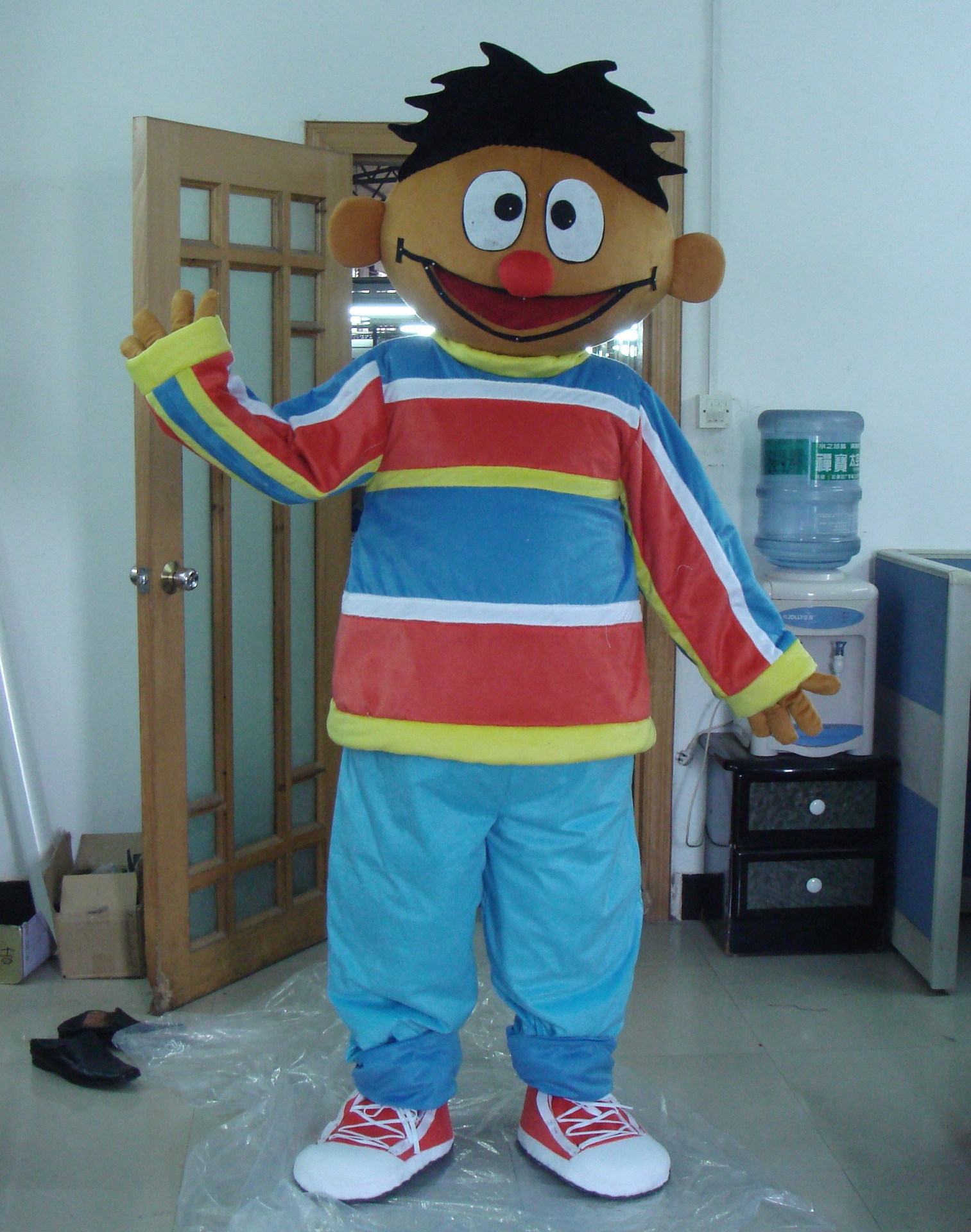 Funtoys Running Fun Cartoon Character Sesame Street Mascot Costume Elmo/Big Bird/Cookie Monster/Oscar/Ernie/Abby/Bert