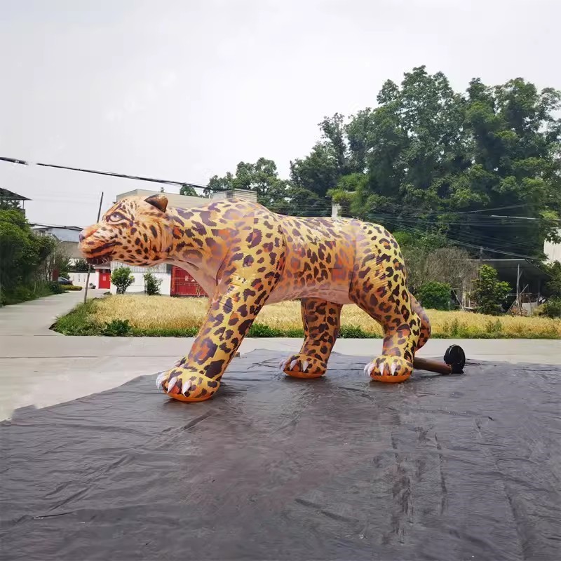 Outdoor Giant inflatable leopard inflatable panther animal for event decoration