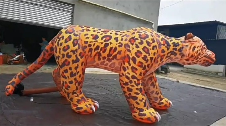 Outdoor Giant inflatable leopard inflatable panther animal for event decoration