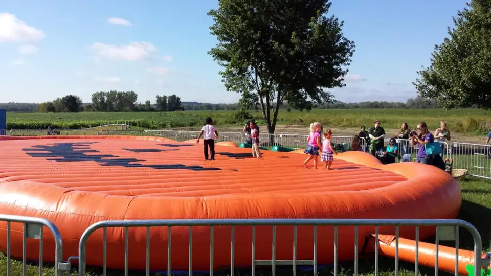 Commercial Custom Bounce Pads Air Jumper Air Bag Inflatable Pumpkin Jumping Pad With Blowers For Sale