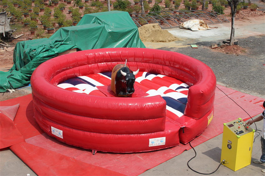 Wholesale Factory Price Rodeo Ride Sport Games Inflatable Bull Mechanical Bull For Commercial Rental