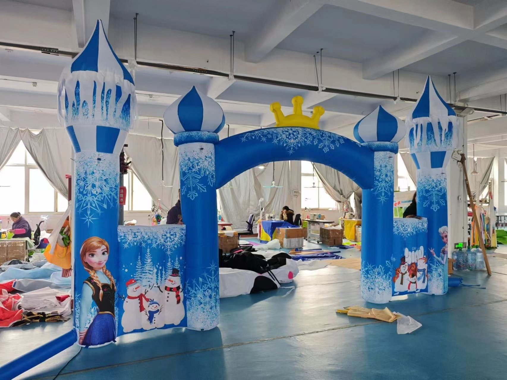 Custom Outdoor Large Event Decorations Frozen Theme Entrance Inflatable Advertising Archway Inflatable Arch Tunnel With Blower