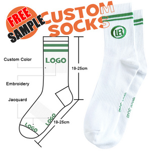 OEM High Quality Green Organic Cotton Men Sport Basketball Soccer Grip Socks Crew Embroidery Jacquard Custom LOGO Socks