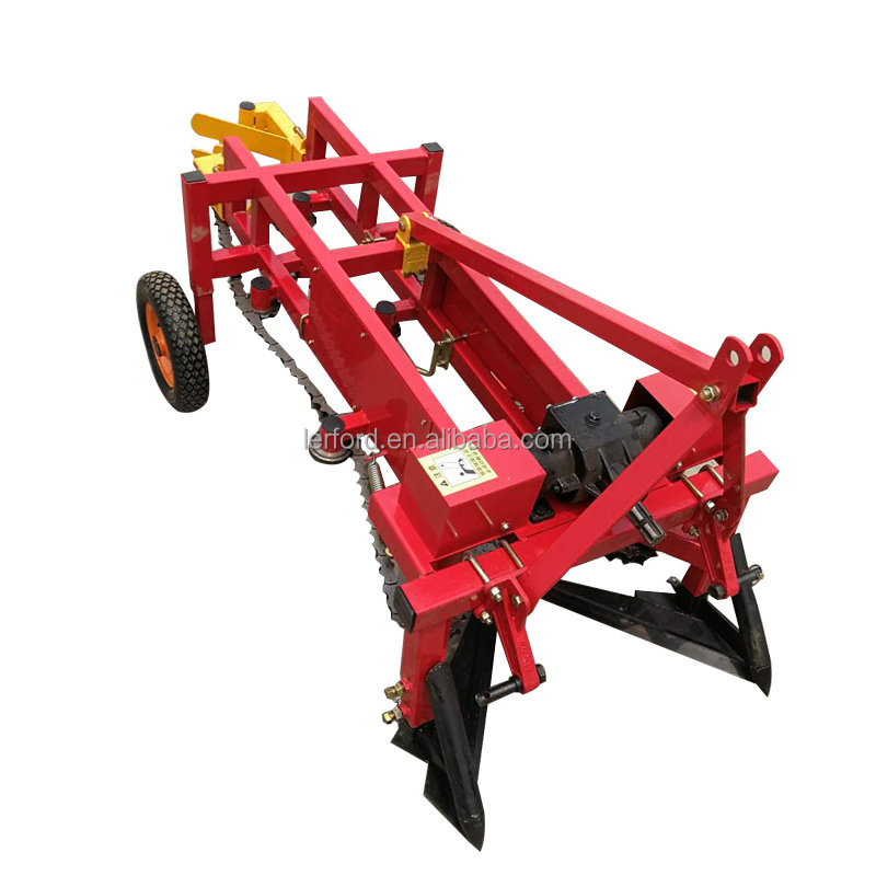 Mini Tractor Peanut Harvester Groundnut Harvesting Machine Peanut Picker for Sell