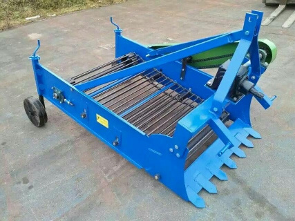 Easy operation Sweet Potato harvester mini carrot potato harvesting machine Small tractor mounted potato harvester