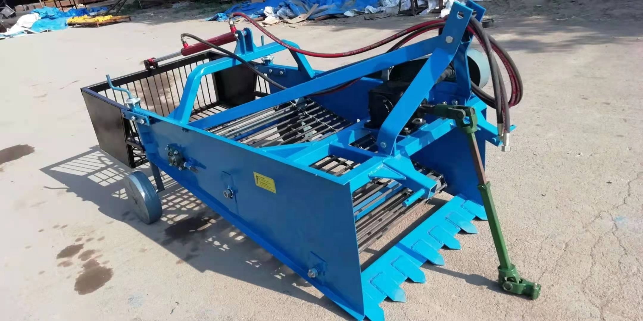 Agricultural Machinery single row Harvester Sweet Potato Harvester Potato Digger