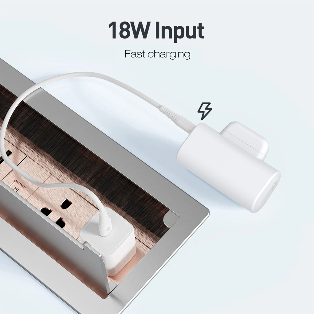 Powerbank Top Hot Seller 5000mAh Mini Capsule Power Bank with Built-in Charger Rechargeable Portable Power Bank for All Phones