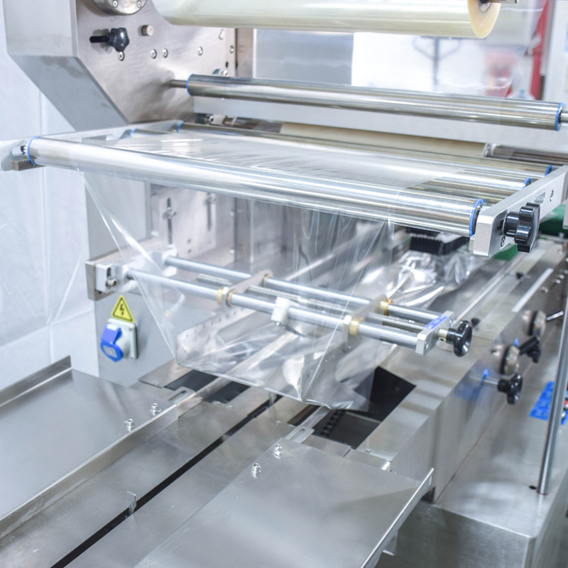 Horizontal bread packaging machine food packing machine