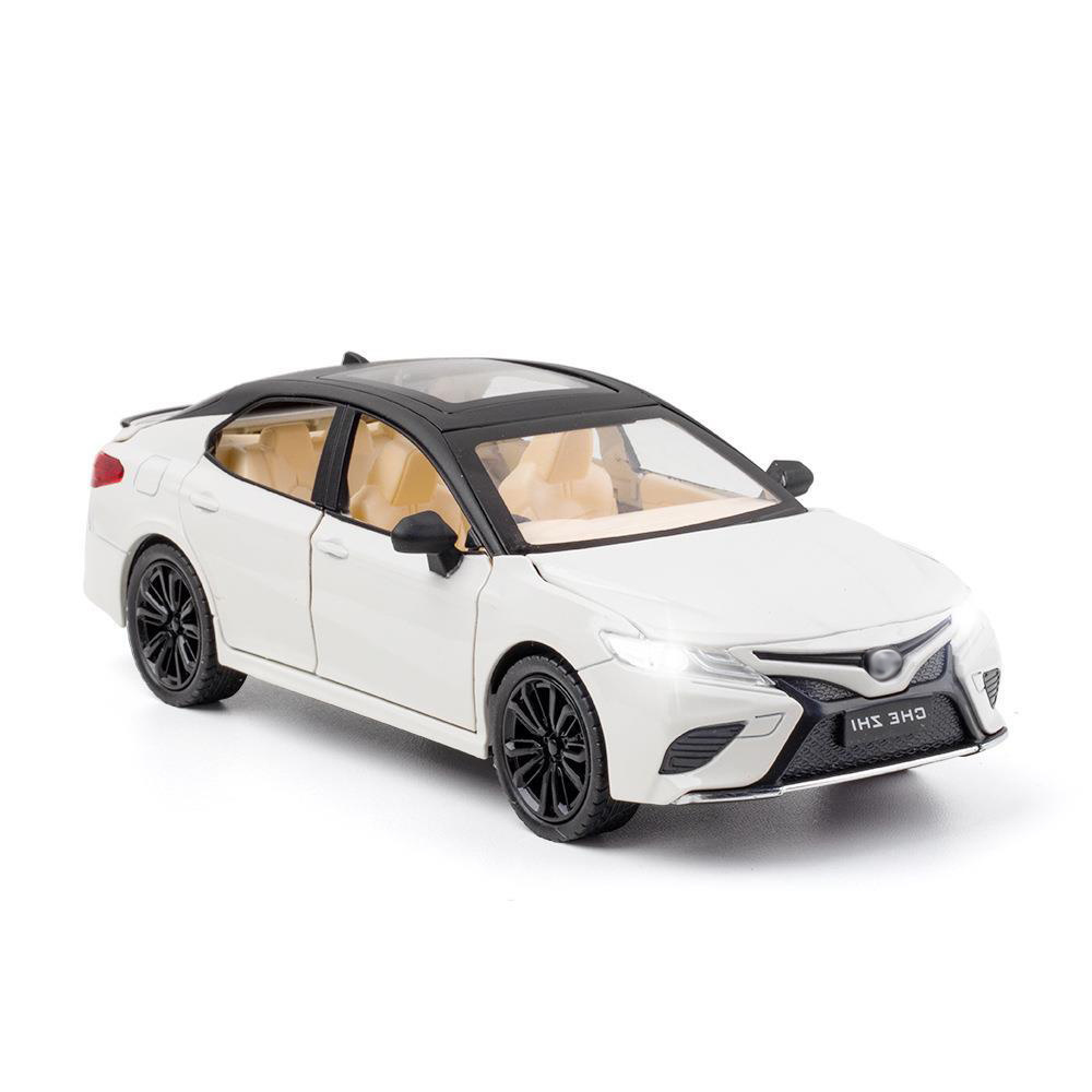 New Design Diecast 1:24 Model Cars Alloy Camry Model Car Pullback Die Cast kids toys Car education toy 2022