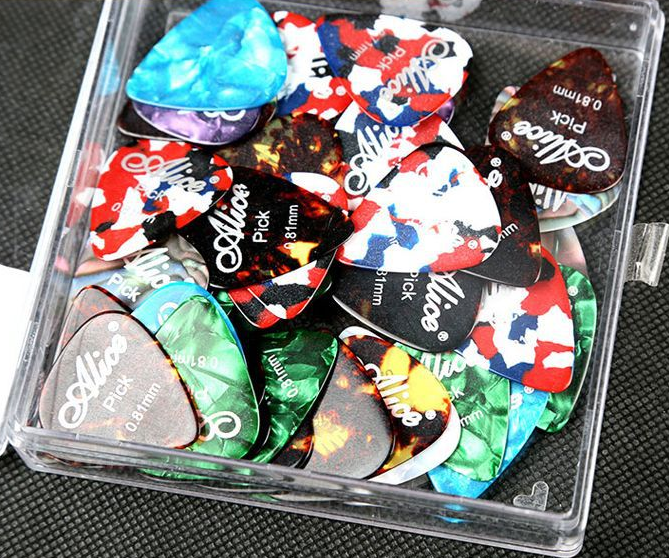 Customized Guitar Picks Different Color Different Thickness Custom Design Logo Electric Guitar Picks Wholesales