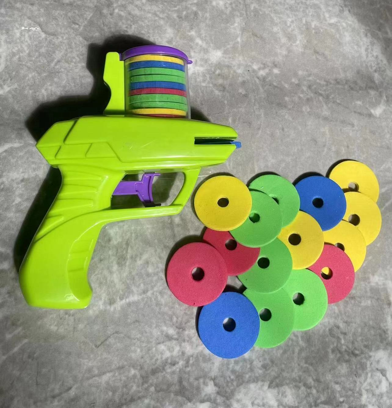 Wholesale Kids Outdoor Toys Gun Factory Hot Selling Foam Disc Launcher Gun Toys Soft Bullet Shooter Flying Saucer Gun Toys Price