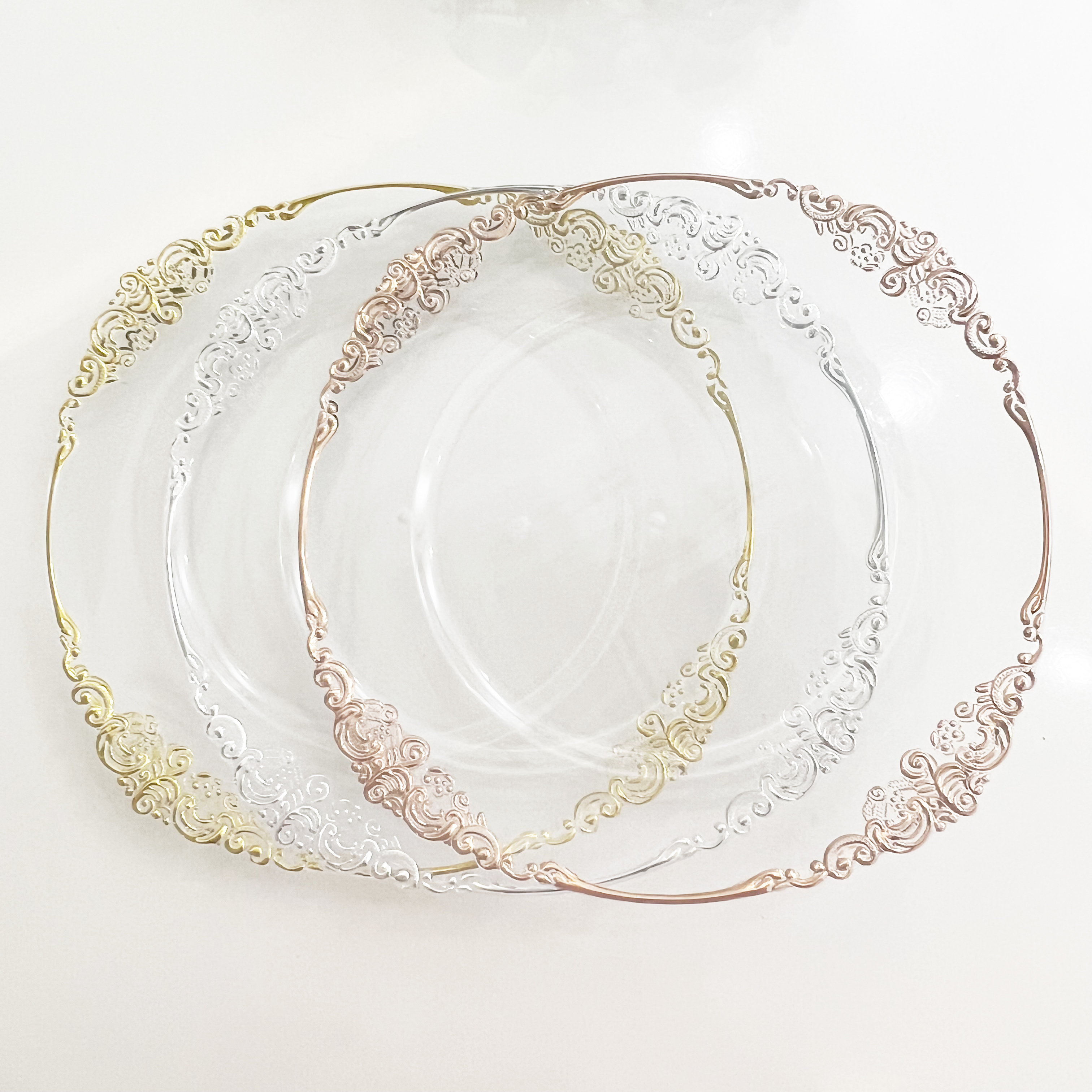 New Arrival Clear Plastic Charger Plates Acrylic Wedding Decorative Service Plate with Gold Silver Reef Cloud Rim