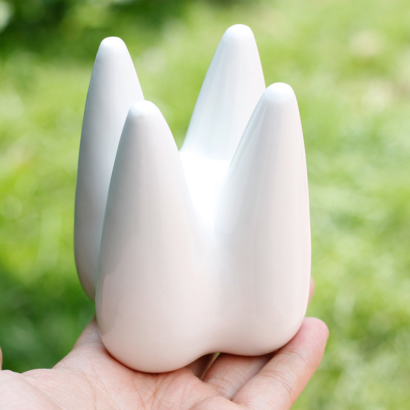 2022 Creative Tooth Shape Ceramic Pen Pencil Brush Holder Pot Succulent Plant Pot for Office