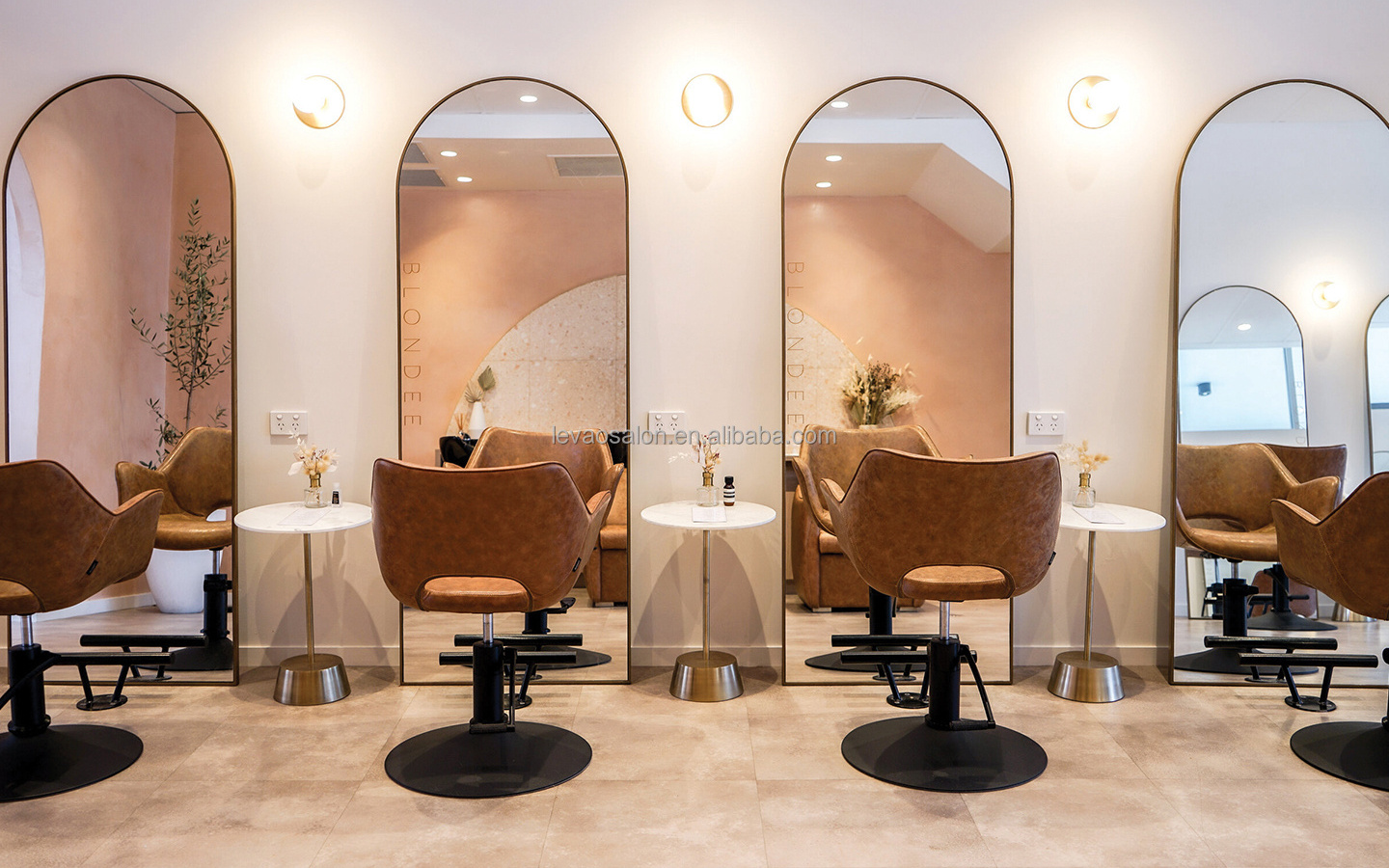 Luxury double side makeup salon stations hairdressing crystal standing salon mirror Station