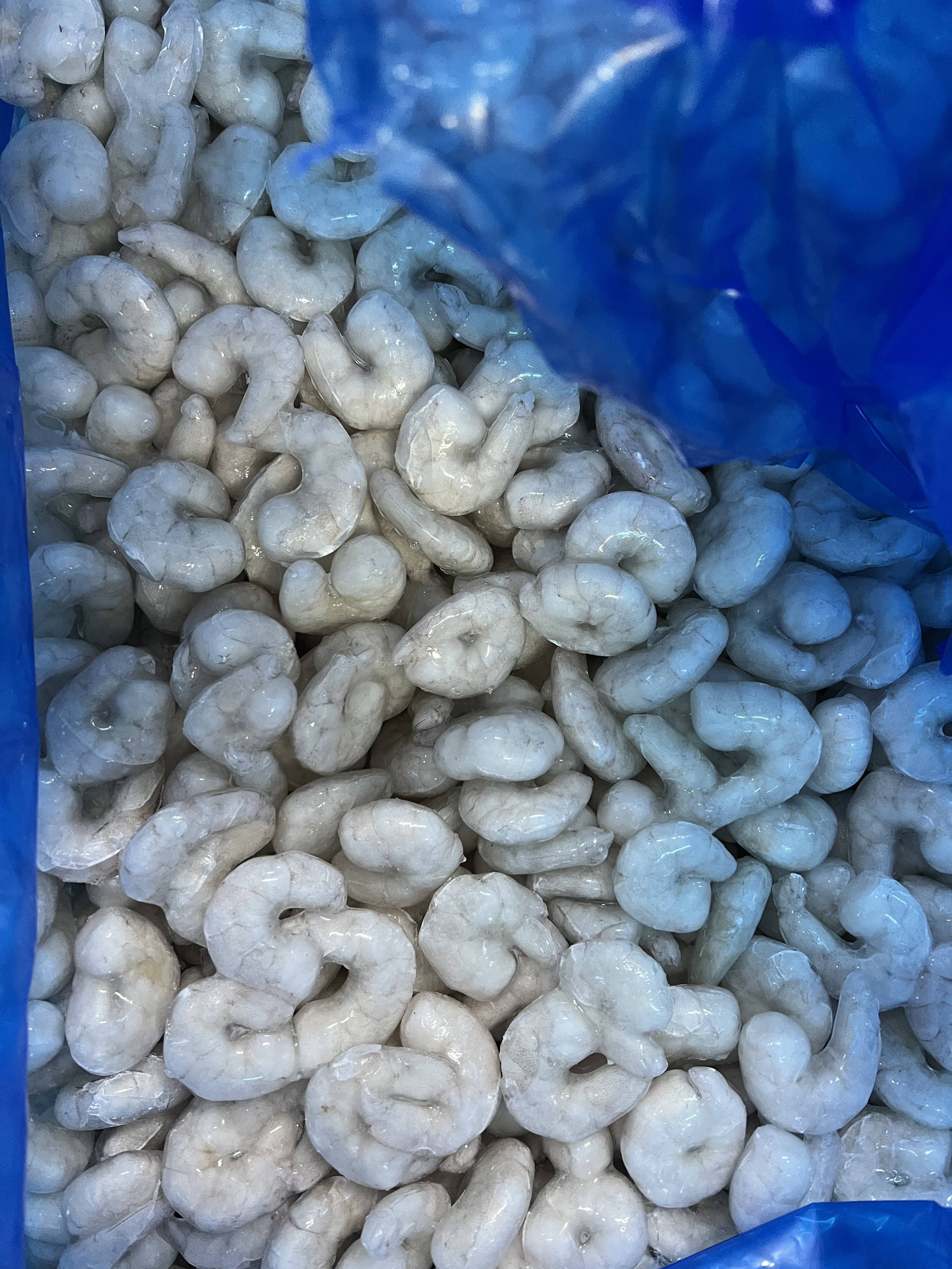 Shrimp Wholesale raw peeled deveined tail Frozen vannamei white shrimp