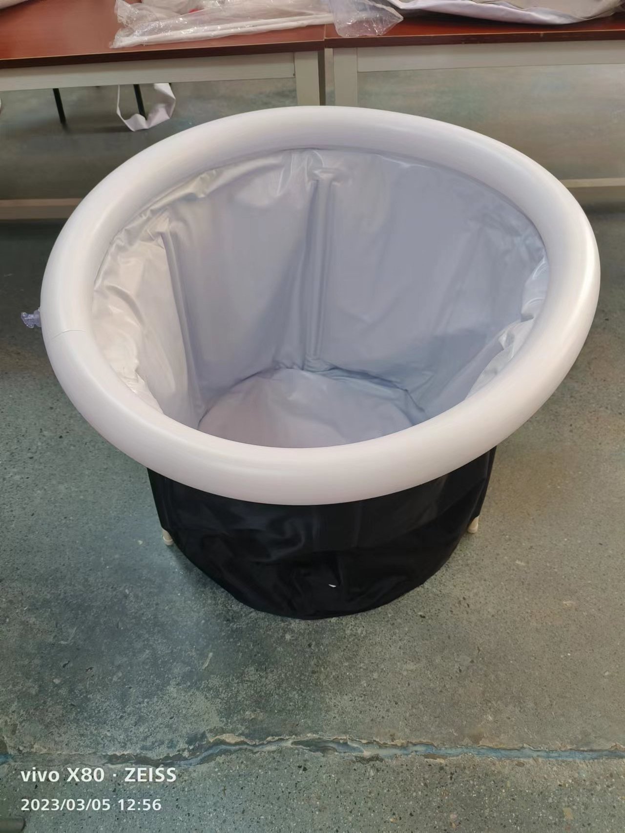 Household Portable bath bucket for adults and children inflatable ice bath tub Large capacity Bathtub In Thickened Insulation