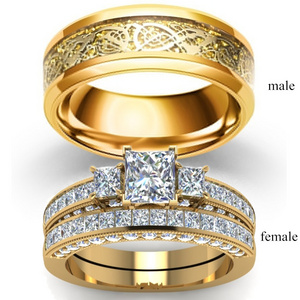 LWI60088 Squillare 2pcs 18k Gold Plate Crystal Square Cubic Zirconia Wedding Rings Dragon Design Stainless Steel Couple Ring Set