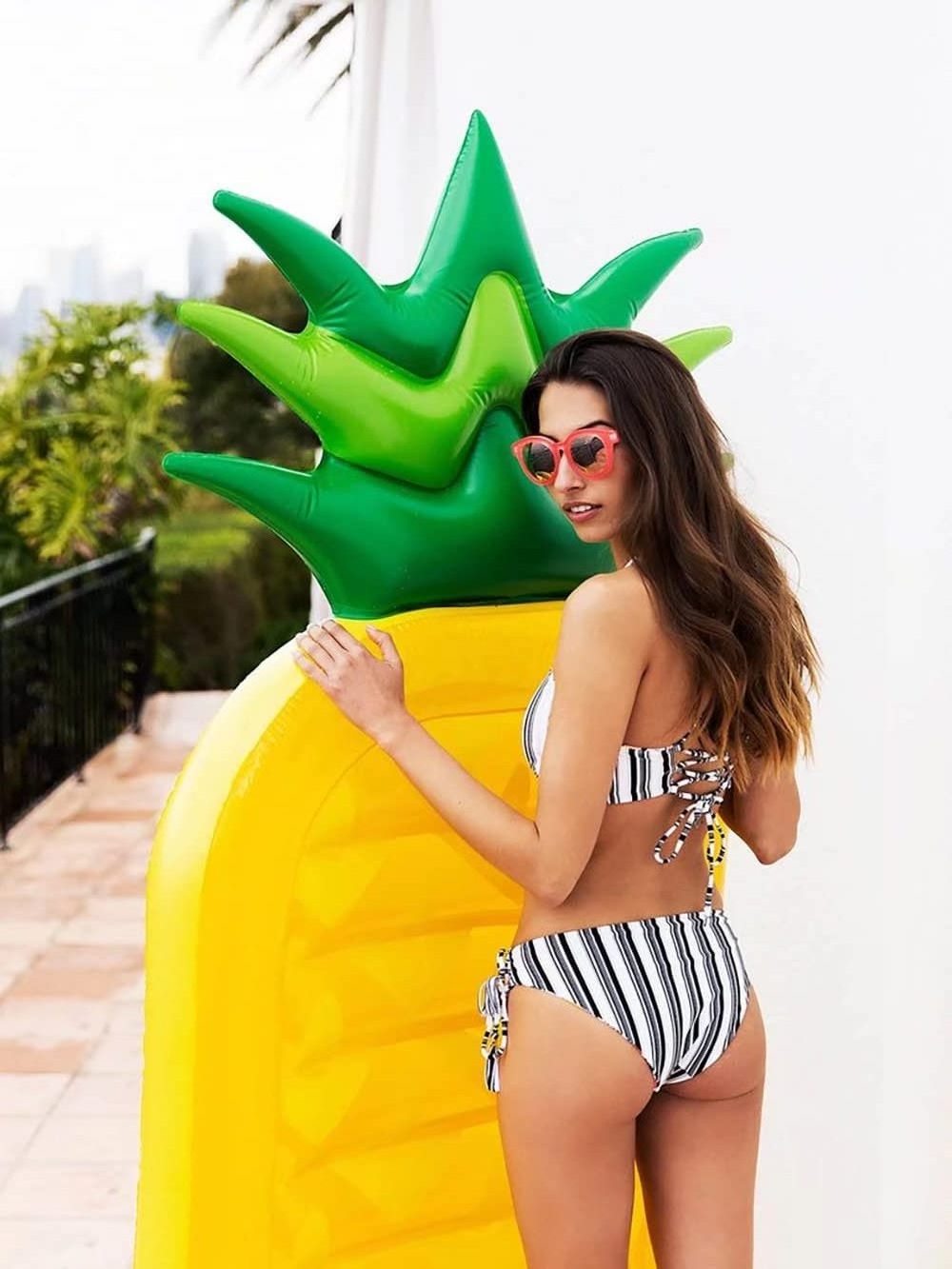 Giant Inflatable Pineapple Pool Floats for Kids and Adults Swimming Pool Summer Party Fun