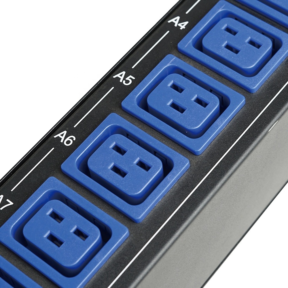 OEM Rack PDU 3 Phase 24 Way C19 415V 80A PDU power distribution unit with Breaker Protection