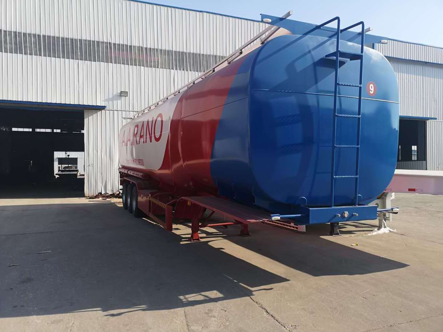 Quality 40000 liters Stainless steel oil tank trailer and gas tanker truck for sale