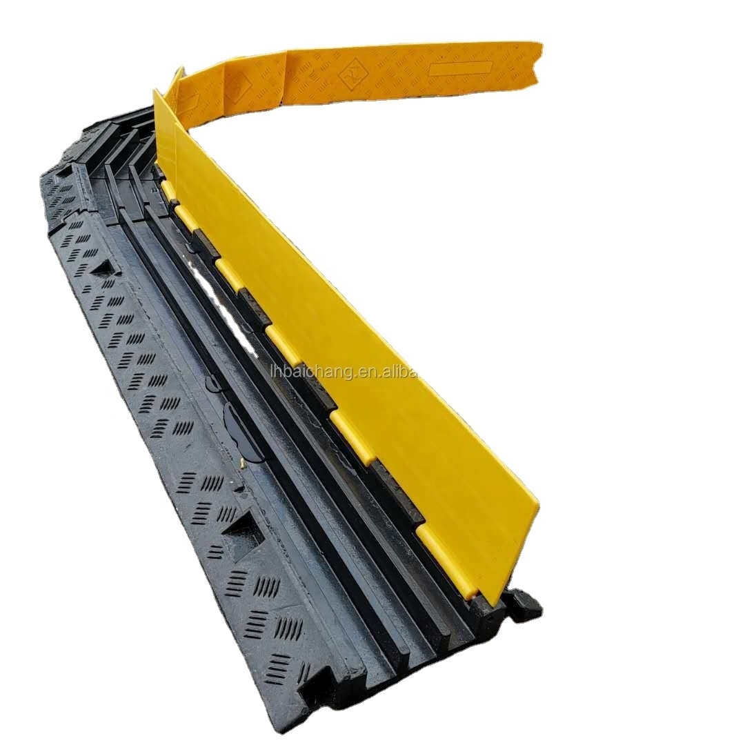 Rubber Driveway Curb Ramp  3 Channel Rubber Cable Protector 3 Channels Road Ramp Cable Protector