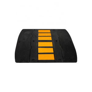 500*900*50/70mm Economy Solid Plastic Rubber curb ramp Speed hump rubber kerb ramp Driveway