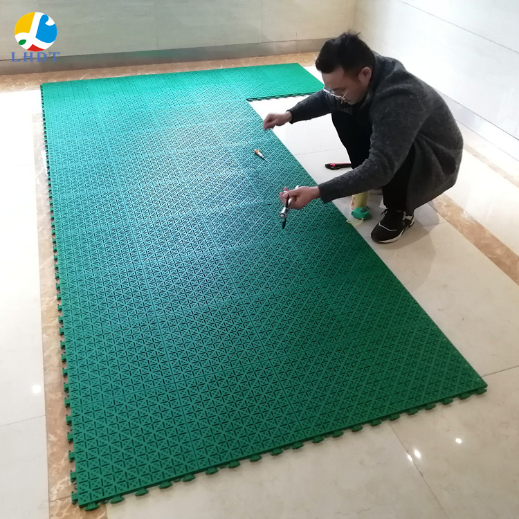 sports high strength environmental anti-slip pp plastic interlocking sports flooring badminton floor mat with buffer