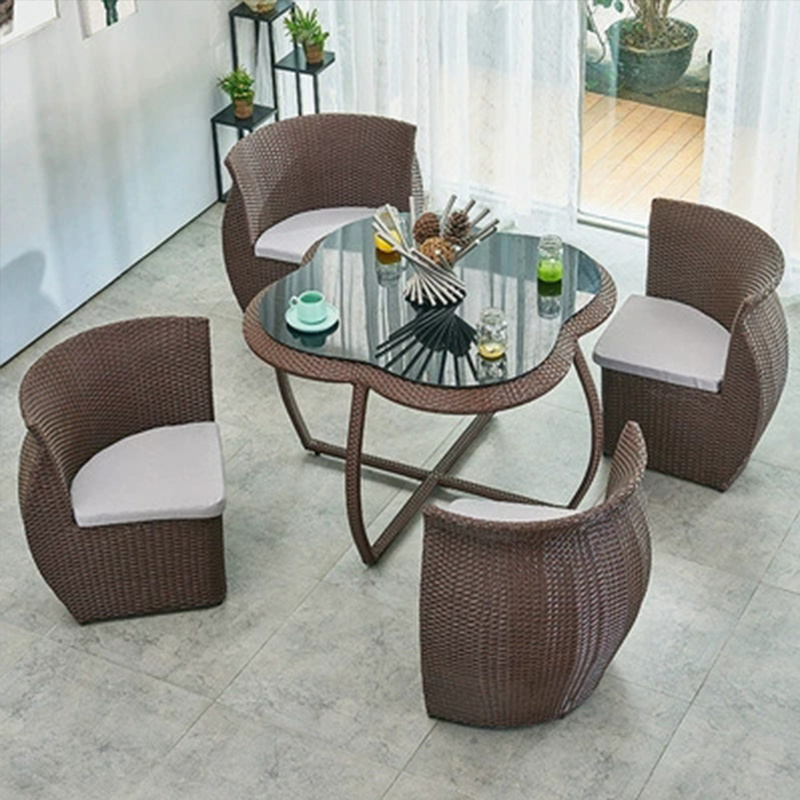 Factory Prices garden restaurant cane table and chairs sets rattan Space-saving dining furniture